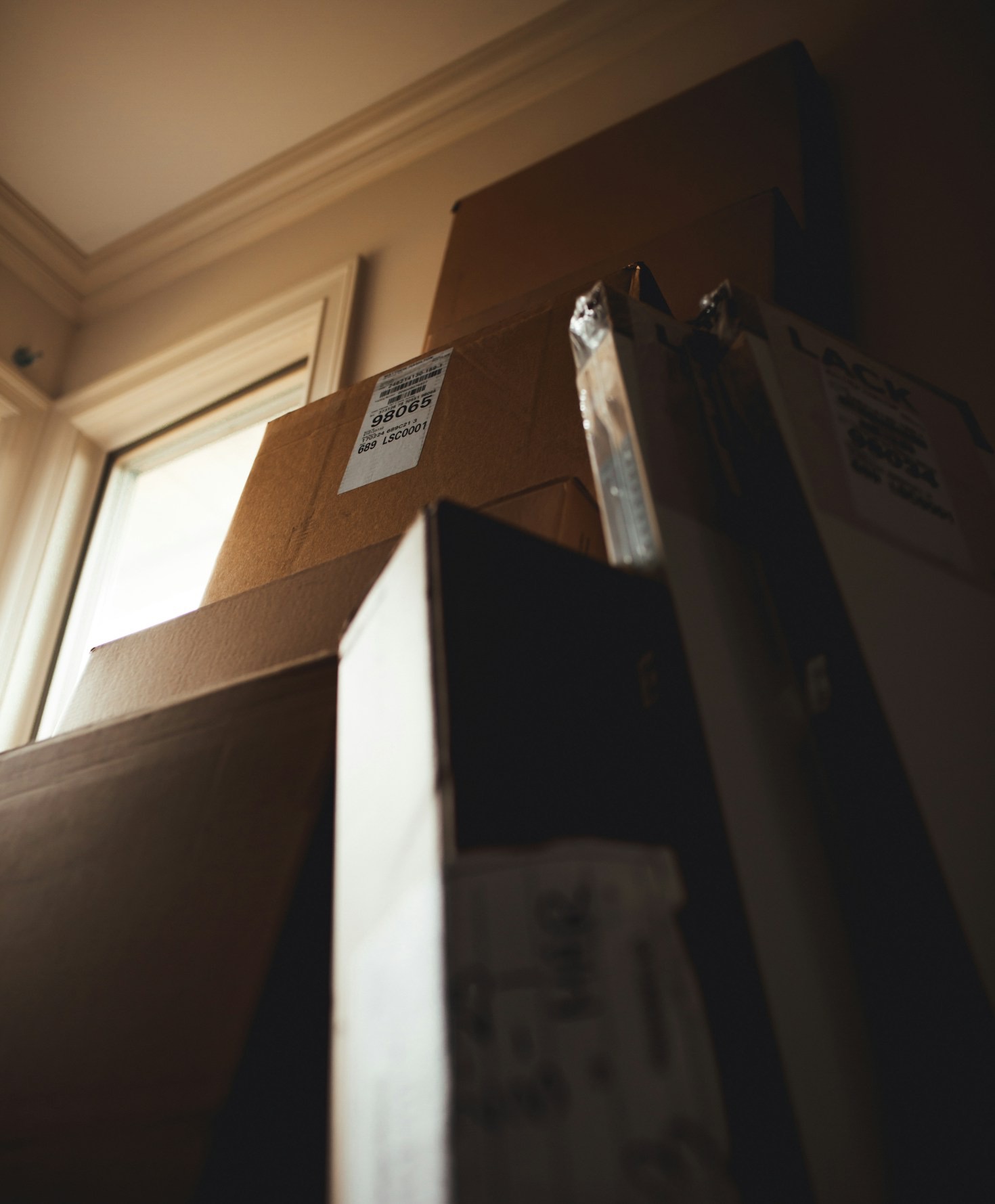 The Benefits of Hiring Professional Movers